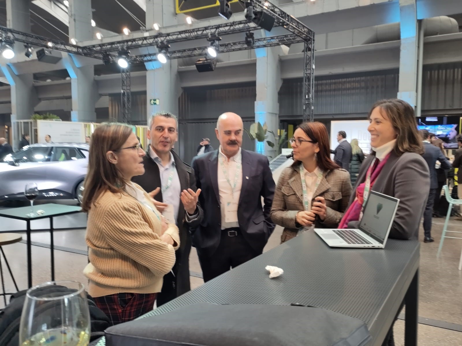 Los investigadores Alicia Valero y Abel Ortego participan en el encuentro de socios de la agrupación Future: Fast Forward.